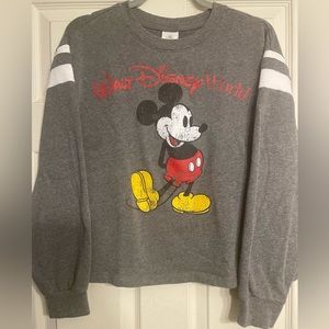 Walt Disney World Mickey Mouse sweatshirt